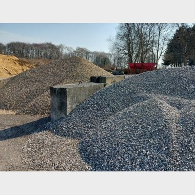 Grus og Sten